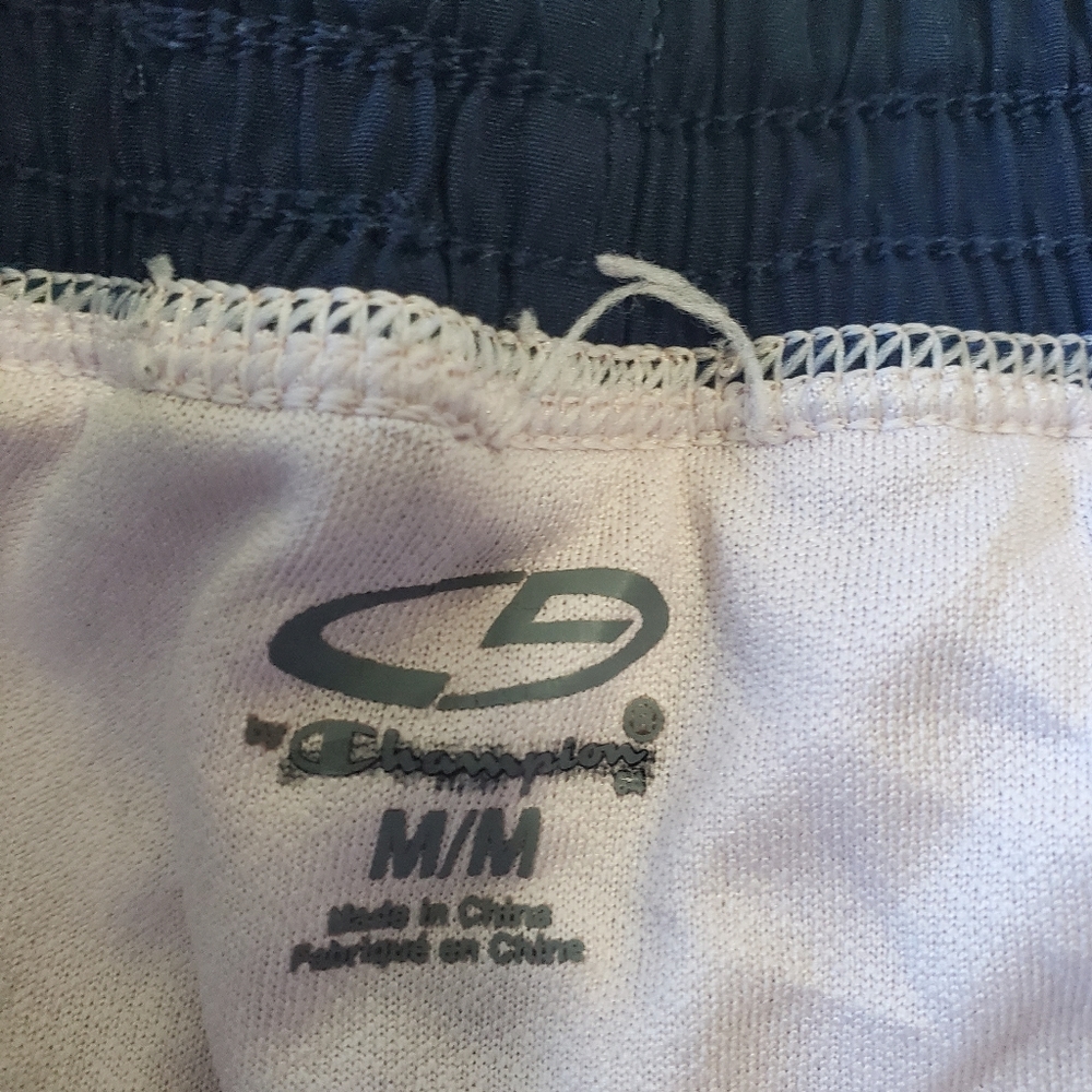 Shorts - Picture 2 of 5